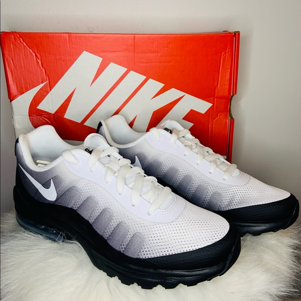 Brand New Men Nike Air Sneakers Available